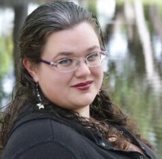 Дот Гатчісон Дот Гатчісон