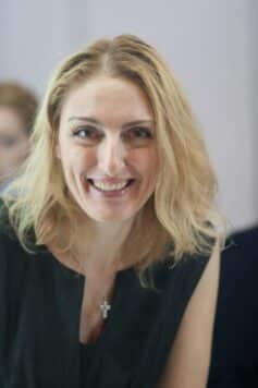 Наріне Абгарян Наріне Абгарян