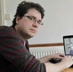 Еліот Гіґґінс Еліот Гіґґінс