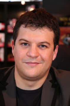 Гійом Мюссо Гійом Мюссо