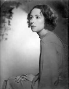 Вікторія Холт Вікторія Холт