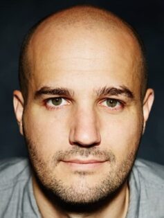 Стівен Вітт Стівен Вітт