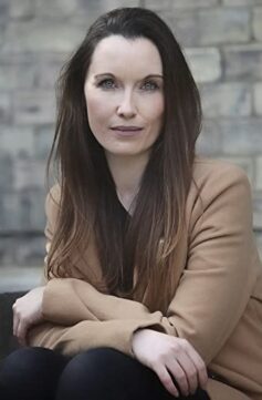 Нуала Еллвуд Нуала Еллвуд