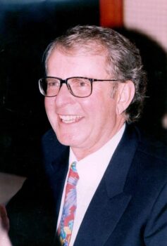 Вілбур Сміт Вілбур Сміт