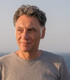 Антоніо Ітурбе Антоніо Ітурбе