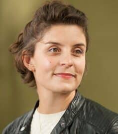 Джессі Бертон Джессі Бертон