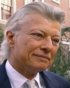 Роберт Джеймс Воллер Роберт Джеймс Воллер