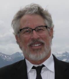 Брюс Д. Перрі Брюс Д. Перрі