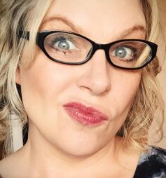 Карма Вілсон Карма Вілсон