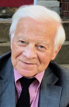 Джеймс Холліс Джеймс Холліс