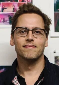 Мартін Сіммондс Мартін Сіммондс