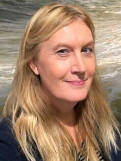 Дженніфер Фінні Бойлан Дженніфер Фінні Бойлан