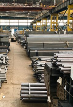 Метал з доставкою: повна енциклопедія логістики. Як привезти 6 метрів заліза, не переплативши вартість самого металу